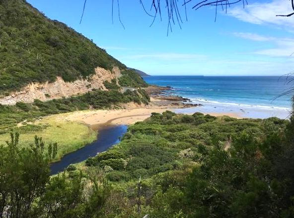 arteatlas | Cumberland River: Picturesque Stop on the Great Ocean Road