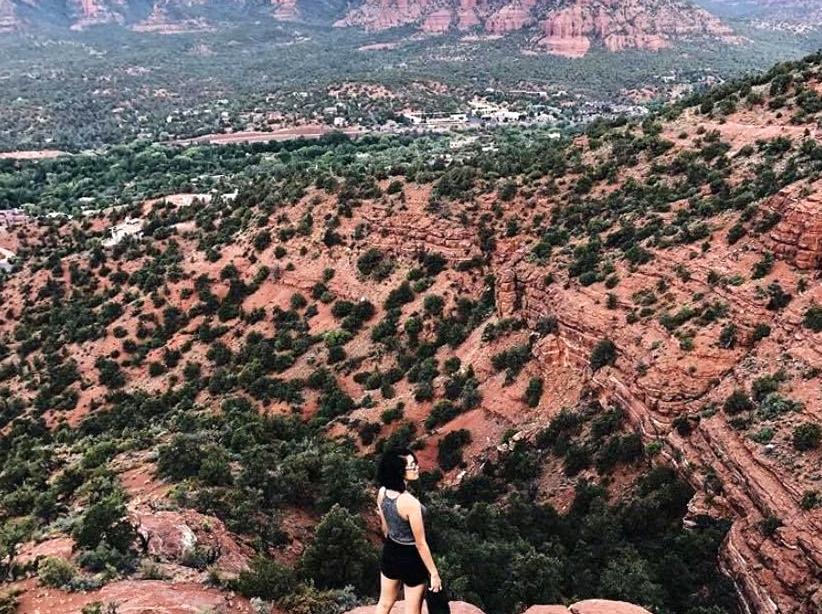 arteatlas | The Chimney Pots: Hike to the Chimney Pots for unique rock formations